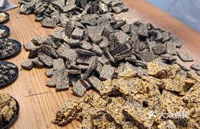 Buckwheat Sesame Crisp