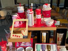 -星巴克(北京远大路金源燕莎店)