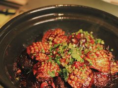 砂锅冬菇焗鲜鲍鱼-佬麻雀·剁椒鱼头(京基KK One店)