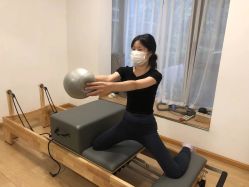 -凡瑜伽·普拉提