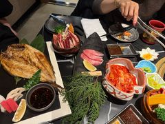-山川小町·极番烧肉(新地假日广场店)