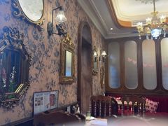-秘密旅行Bonjour(黑金冠 江南西店)