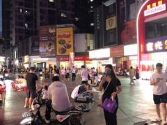 -万达广场(武汉菱角湖店)