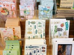 -猫的天空之城概念书店(杭州南宋御街店)