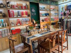 零售区-浙茶集团狮峰·西湖龙井·杭州特产(莫干山路专卖店)