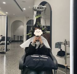 -SWANK SALON