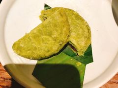 玫瑰鲜花饼-云海肴·汽锅鸡·云南菜(美罗城店)