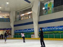 -正佳冰河湾真冰滑冰场