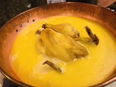 -鲜入围煮花胶鸡海鲜火锅