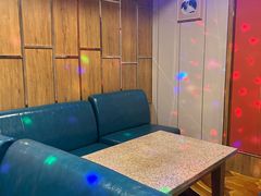 -蓝尊量贩(黄河路店)