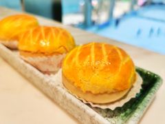 酥皮水牛奶菠萝包-陶陶居酒家(海岸城店)