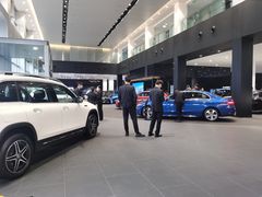 -奔驰上海利星(七宝店)