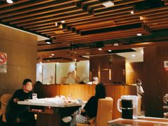 大堂-海底捞火锅鲜切牛肉主题店(长寿路店)