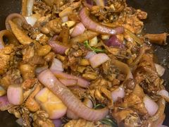 -胡须佬鸡煲四季火锅店(石厦西村直营店)