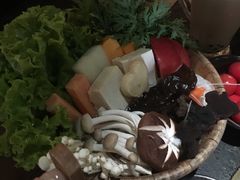 -湊湊火锅·茶憩(新中关购物中心店)