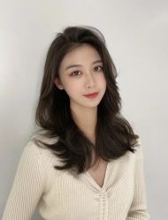 -变画·发型STUDIO