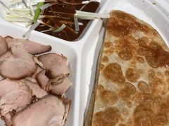熏肉大饼原套-食悦天美食广场(沈阳青年大街万象城店)
