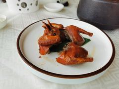 红烧妙龄乳鸽-寻味顺德·顺峰山庄(大良店)