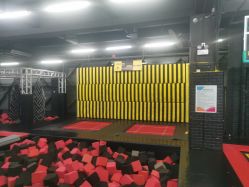 -零重力蹦床空间·滑梯·海洋球·团建(奥特莱斯店)