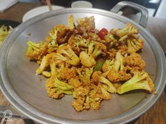 干锅有机菜花-叶派龙虾•招牌香辣蟹·海鲜(中海国际店)