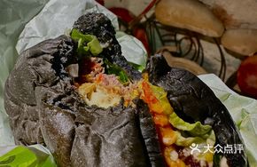 Tianfu Ginger Beef Burger