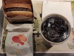 -麦当劳(南京路2店)