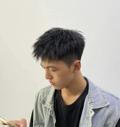 -丝语萱形象