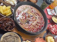 -黄潇洒老火锅(九眼桥宏济巷店)