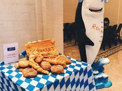 -李沧绿城喜来登酒店大堂吧