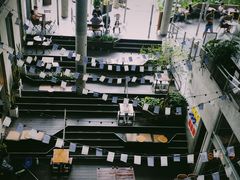 -ROAST coffee & eatery