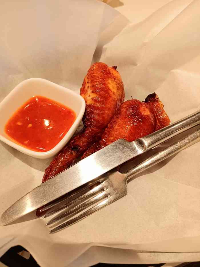 港丽餐厅(百联西郊购物中心店)