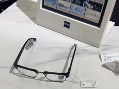 -诺柯视眼镜-蔡司依视路官方工厂店(淞南一店)