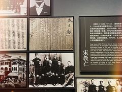 -龙华烈士纪念馆-停车场