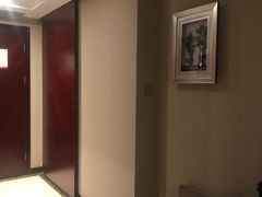 -锦龙国际酒店(天津奥体中心华苑地铁站店)