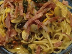 -POKEE VIA&Brunch·维娅(重庆来福士店)