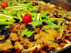 青花椒铁板鱼-壹鲦鱼·烤鱼·烧烤(泉城路店)