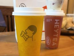 -喜茶(滨江宏岸店)
