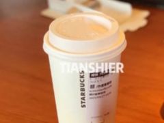 香草味拿铁-星巴克臻选(北京世贸天阶店)