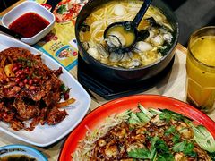 -灵芝妹子海鲜米线(劳动公园店)