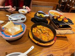 -云海肴·汽锅鸡·云南菜(天山百盛优客店)