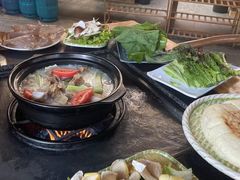 -有一锅·野生菌黑山羊腊排骨火锅(古城北门店)