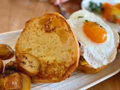 猛兽大汉堡配松露调味小土豆-Money Shops(愚园路店)