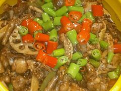 -多嘴超级肉蟹煲(欧亚卖场店)