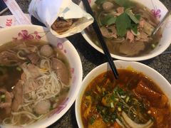 -Bánh Mì Huynh Hoa