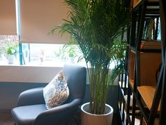 靠窗位-青山上品咖啡·日式法兰绒手冲(高岛屋百货店)