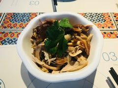 下酒手撕鸡-酒肆浅葱•烧烤•龙虾•排档(卓悦intown店)