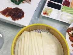 精品烤鸭-东四民芳餐厅(世茂工三店)