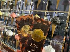 -VENCHI 闻绮(上海佛罗伦萨小镇店)