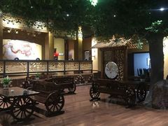 -白鹿苑蒙餐(鄂温克宾馆店)