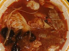 -老牌坊云南鱼豆花火锅(爱建店)
